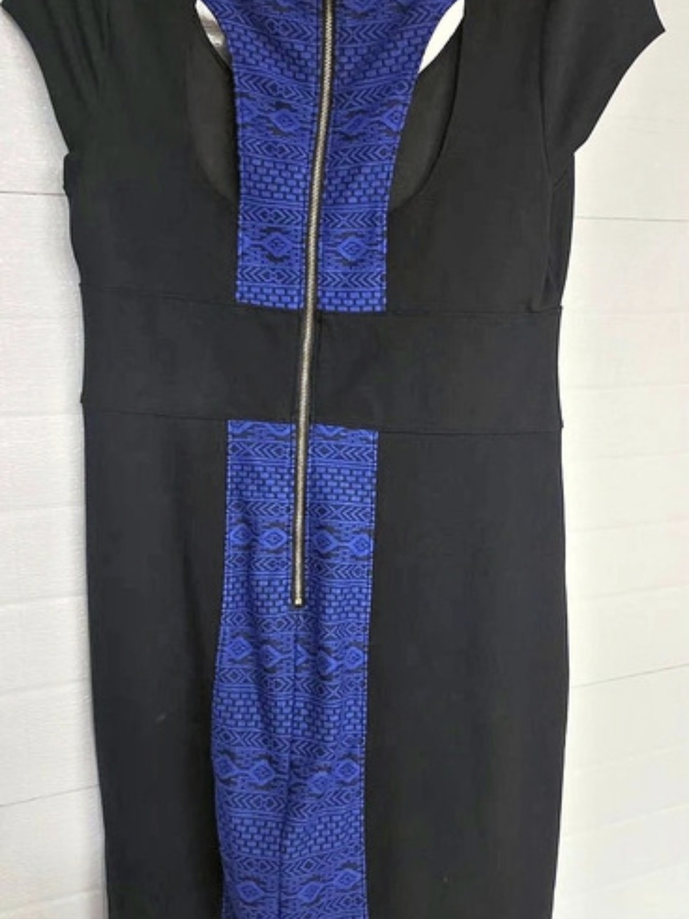 bebe Black & Blue Geometric Midi Dress Like New